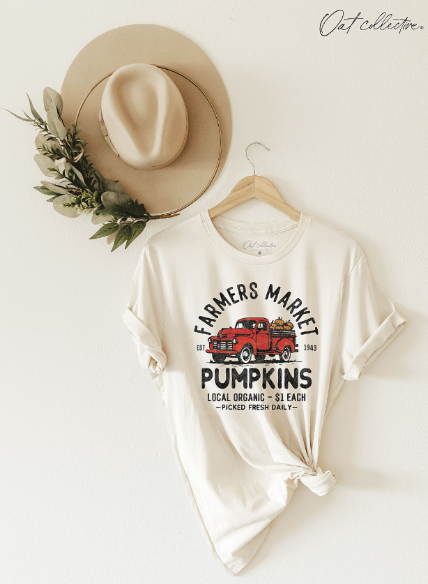 Vintage White "Farmers Market Pumpkins" Tee
