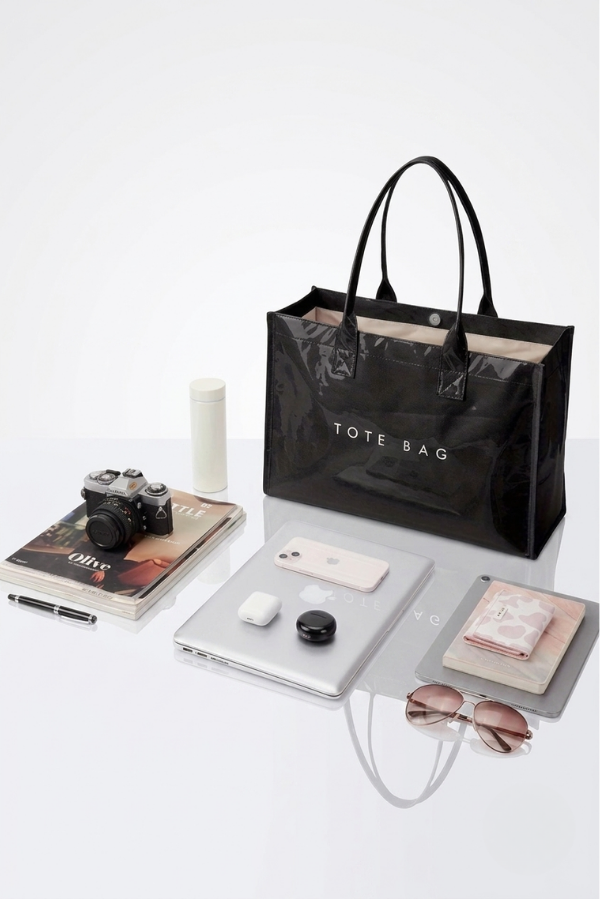 Black Large Capacity Vinyl TOTE BAG