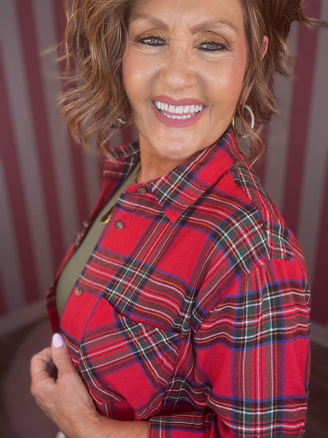 SRT7807-Soft Fabric Plaid Loose Fit Button Down Shirt-2 Color Options