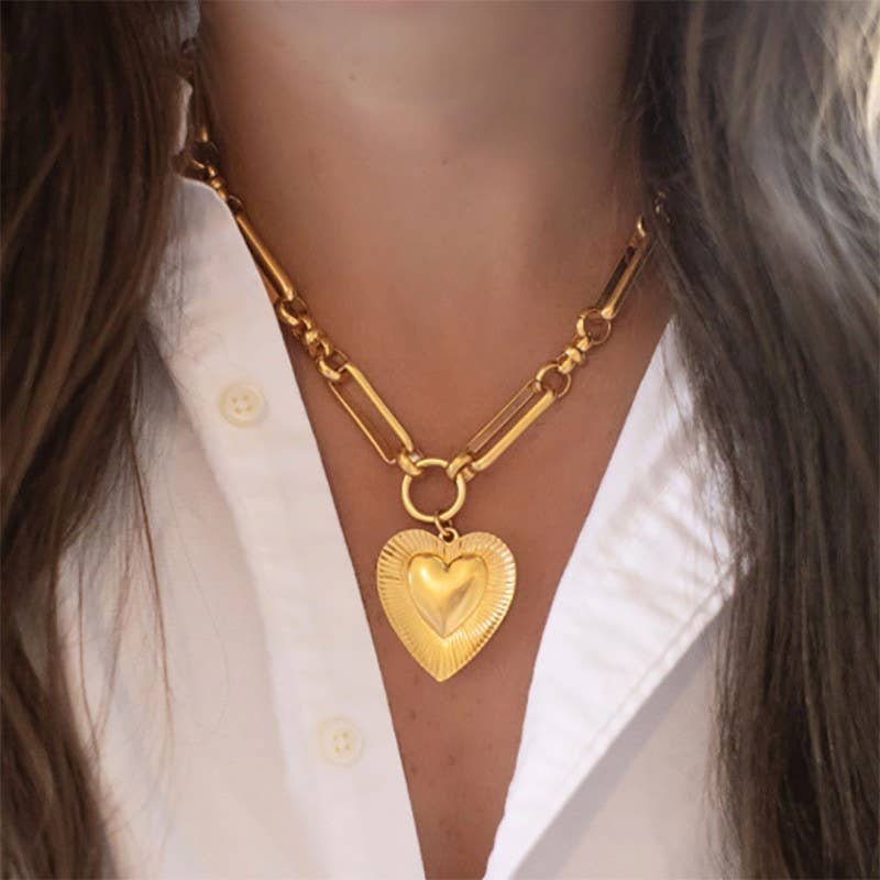 Etched Heart Chunky Chain Statement Necklace