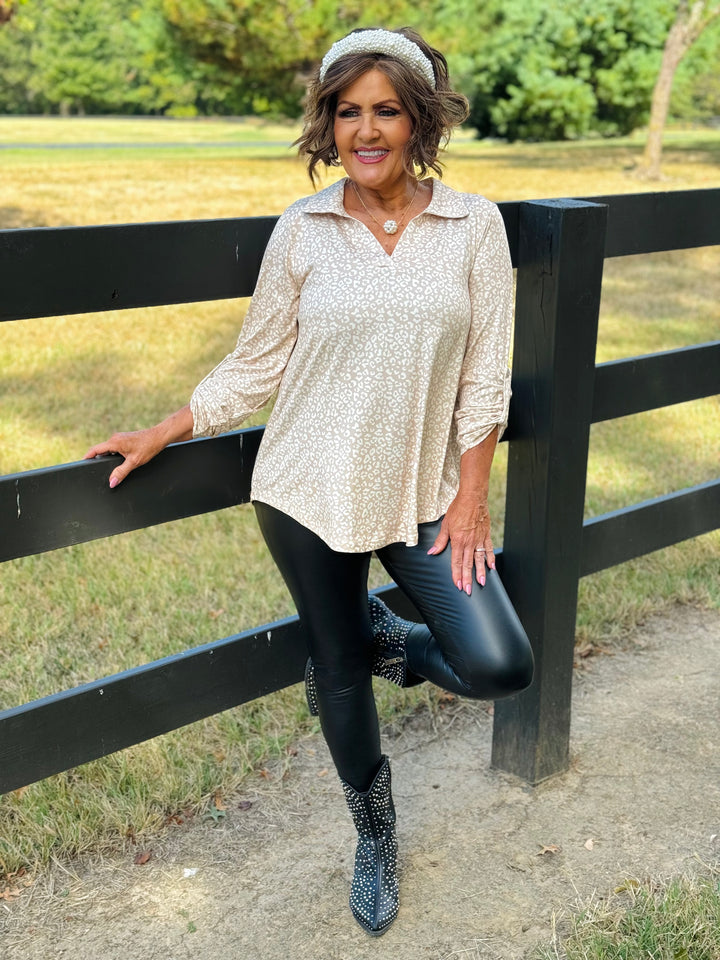 Gold Clustered Pearl Collar Necklace