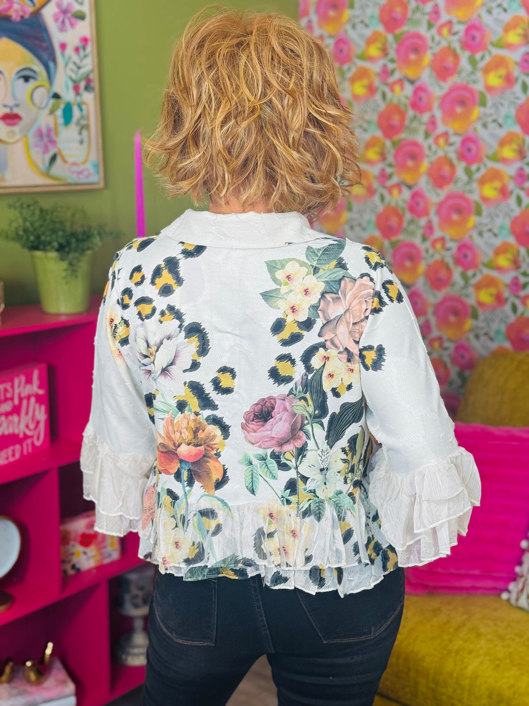 Cropped Button-Up Ruffled Detailed Jacket