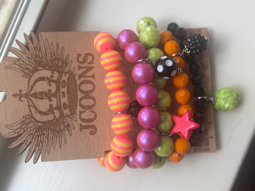 Oversized Bracelet Stack