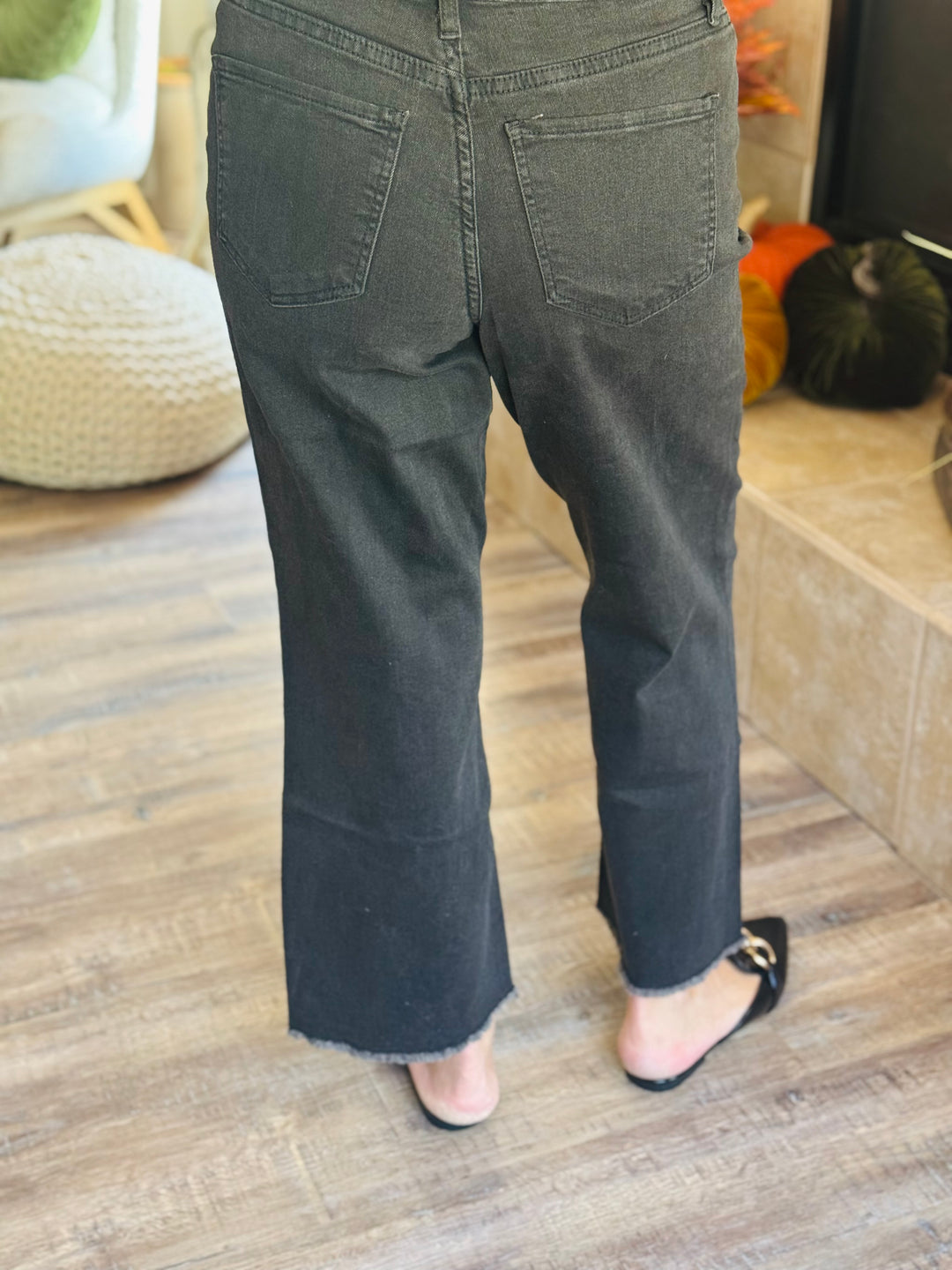 Black High Rise Wide Leg Crop Raw Hem Jean