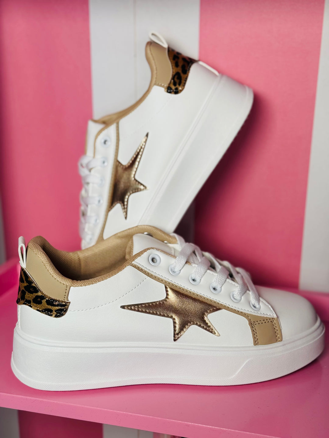 White Sneaker w/Gold Star Detail