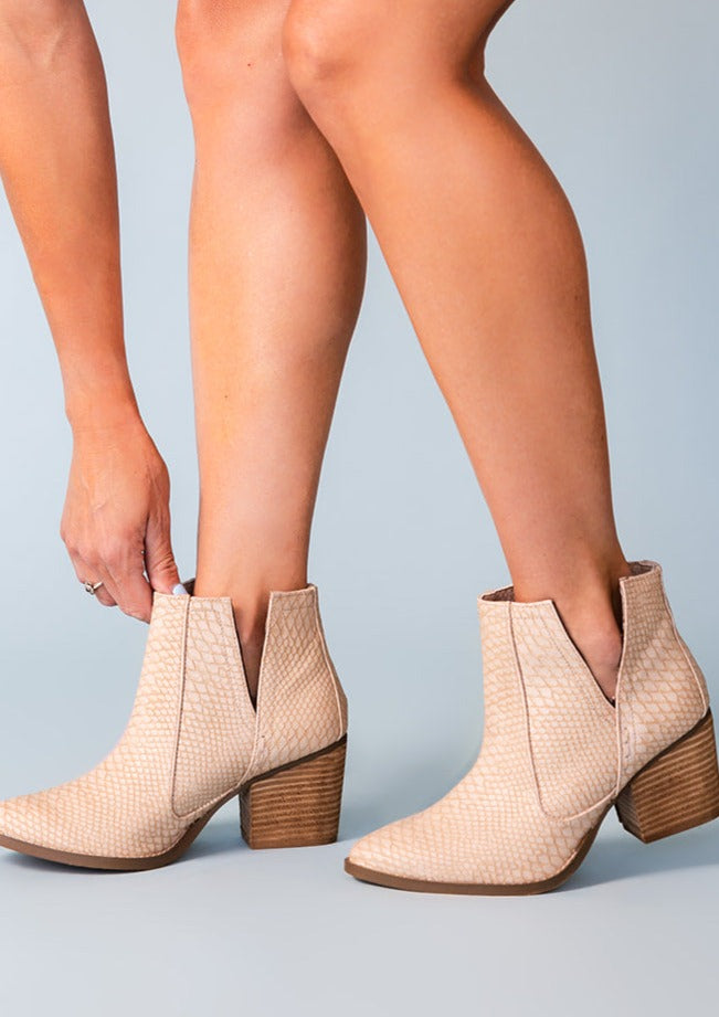 Tarim Bootie in Blush - Rural Haze