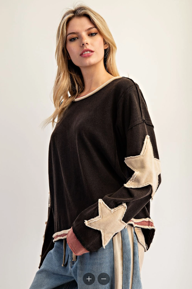 Snow Washed Star Patch Long Sleeve Top