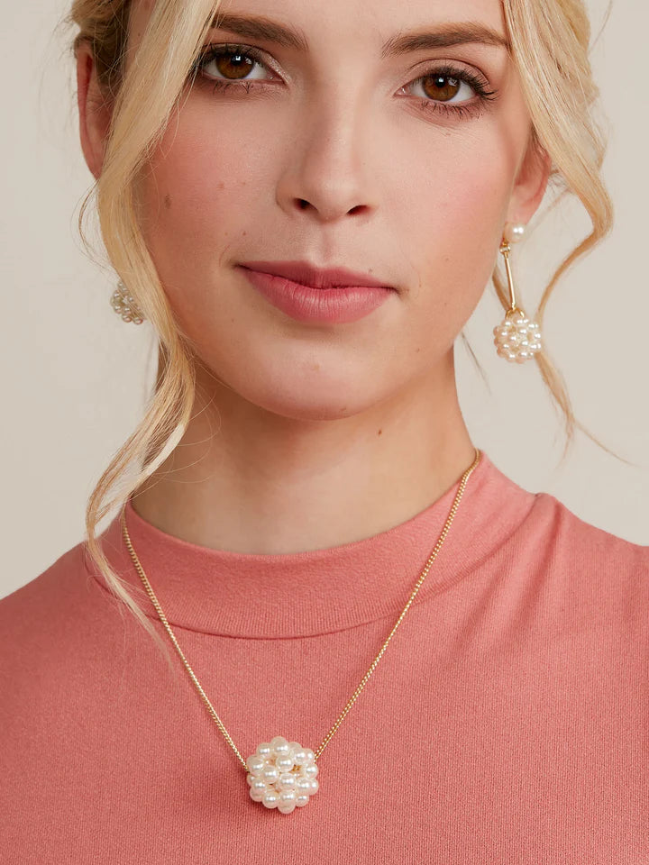 Gold Clustered Pearl Collar Necklace