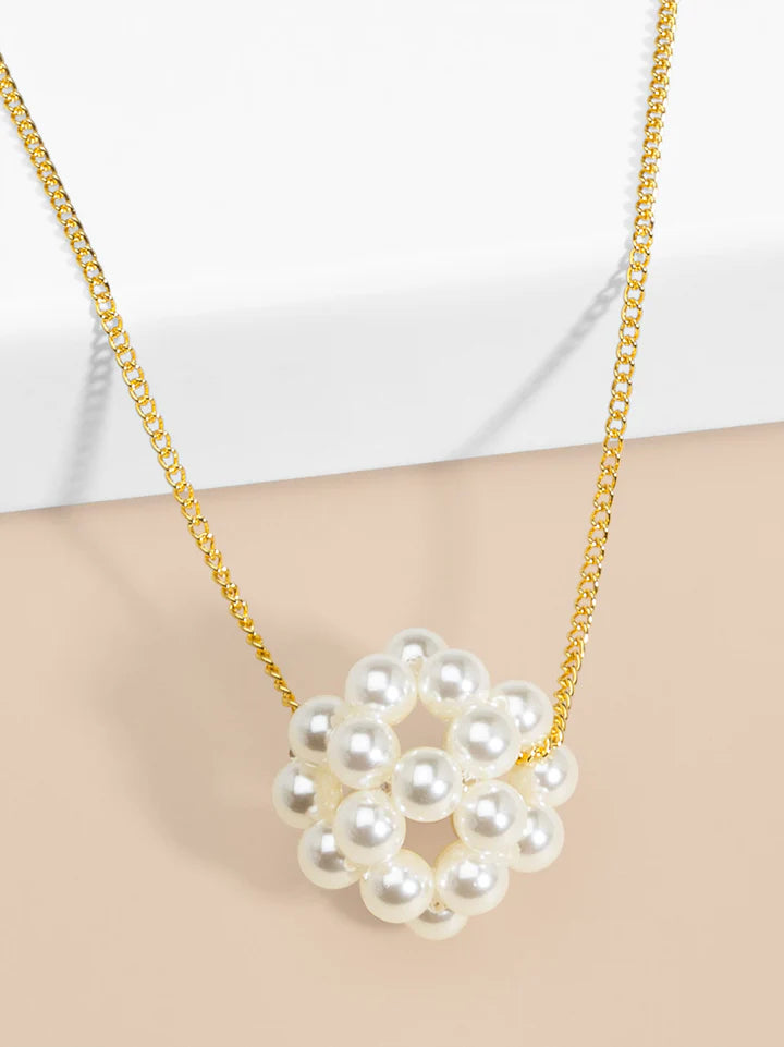 Gold Clustered Pearl Collar Necklace