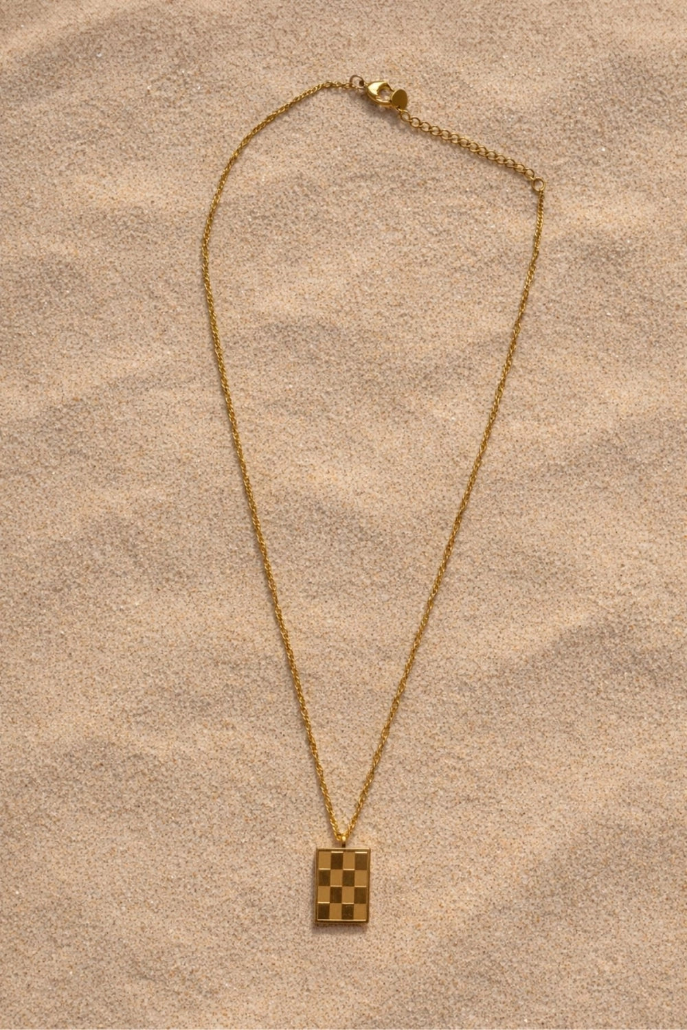 Luxe Gold Necklace with Checkered Pendant
