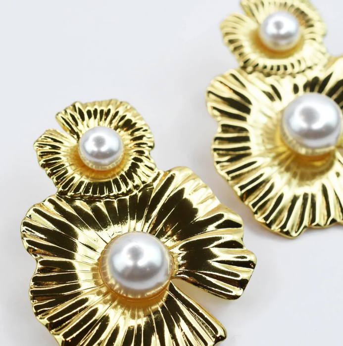 Golden Bloom w/Pearl Earrings