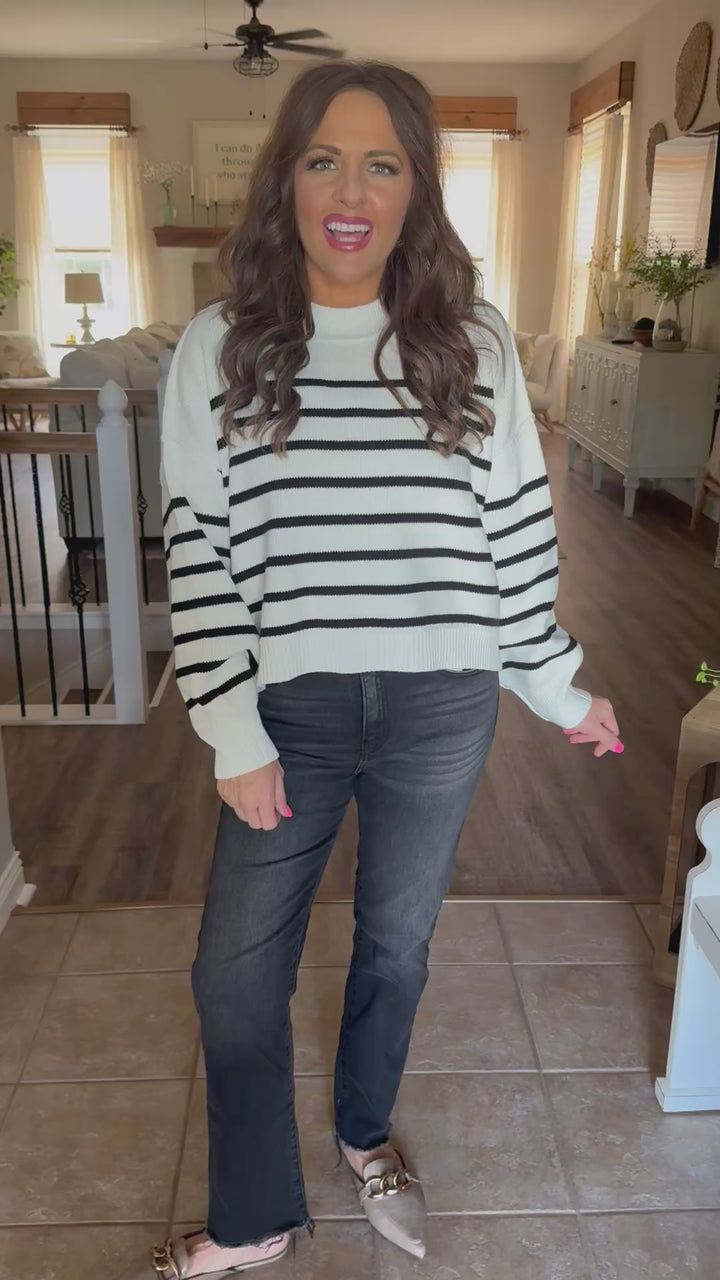 Washed Cropped Denim Pants